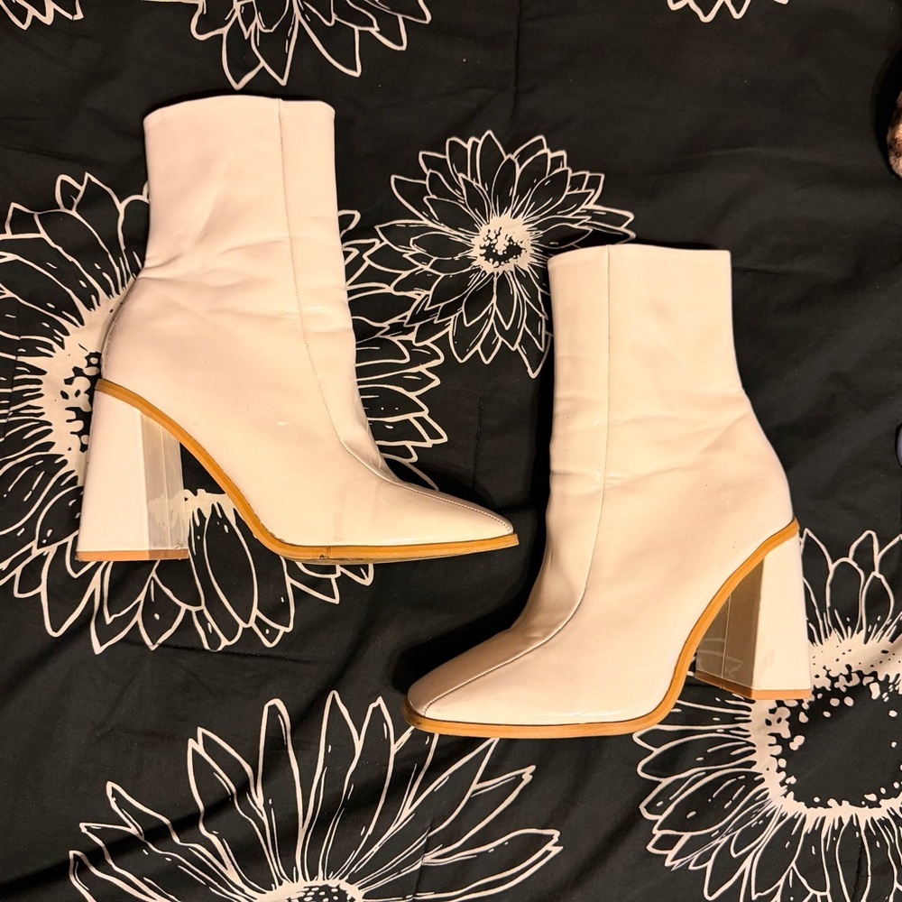 Elegant White Ankle Boots